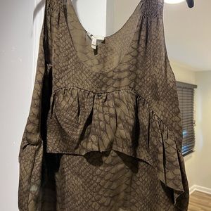 Womens joie brown print flowy top